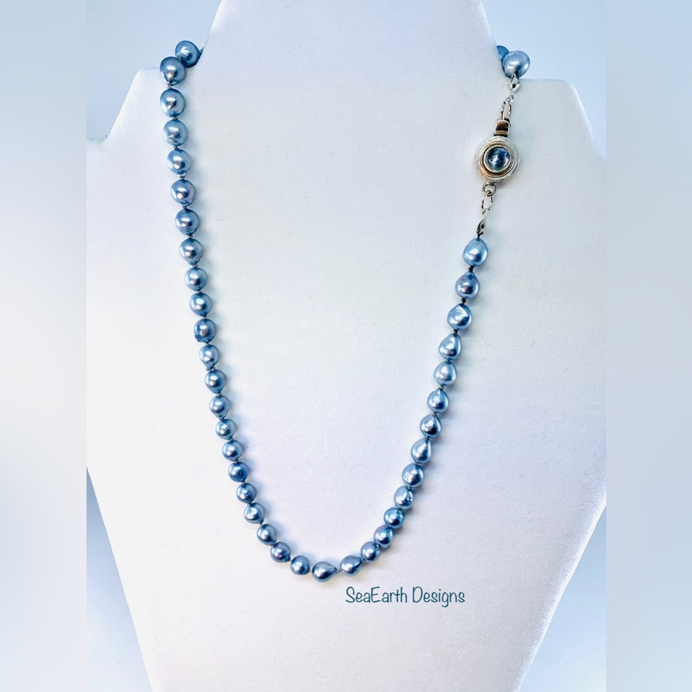 Freshwater Pearls and Moonstone Necklace